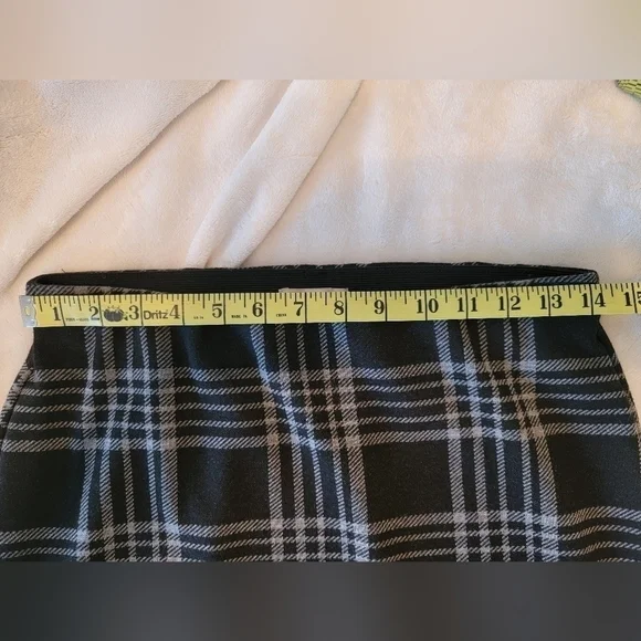 LOFT gray and black plaid skirt - Picture 4 of 6